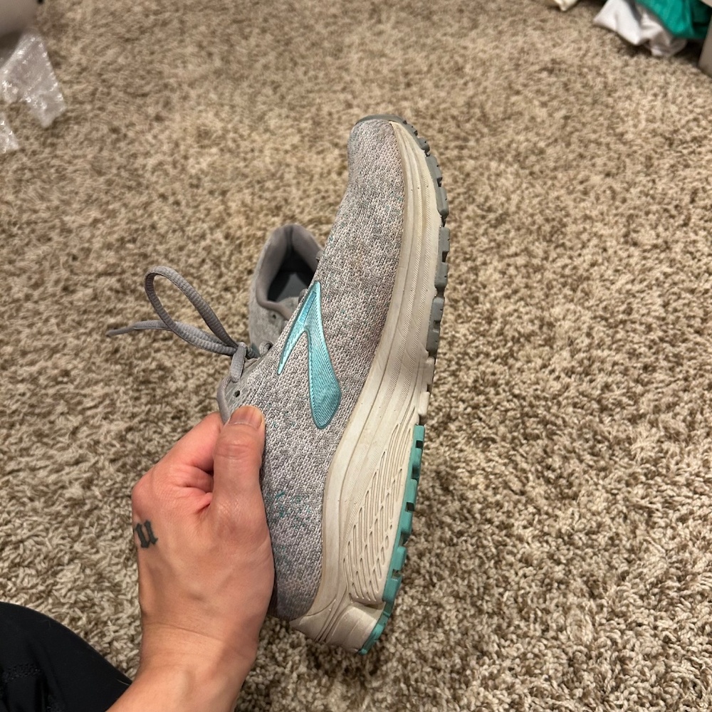 Brooks Women’s Running Shoes Size 7 - Picture 5 of 12